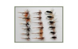 18 Dry Flies   Hares Ear Midge and Coachman